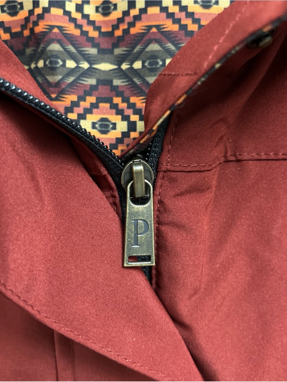 Pendleton Womens M Hooded Rain Jacket Merlot Red Geometric Aztec Lining - Picture 3 of 14